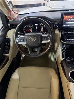 تويوتا لاندكروزر